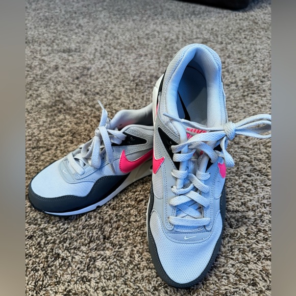 Nike Shoes - Nike Women's Sneakers in Gray and Pink